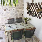 Family Friendly House With A Parking Space - 15147 *
