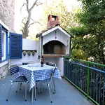 Holiday home Family Friendly House With A Parking Space - 15147