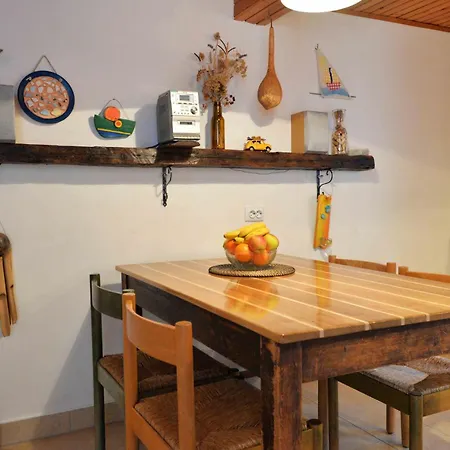 Family Friendly House With A Parking Space - 15147 *