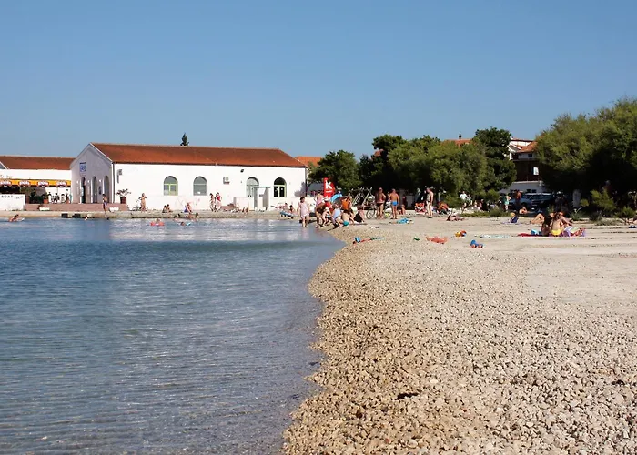 Сasa de vacaciones Family Friendly House With A Parking Space - 15147 *