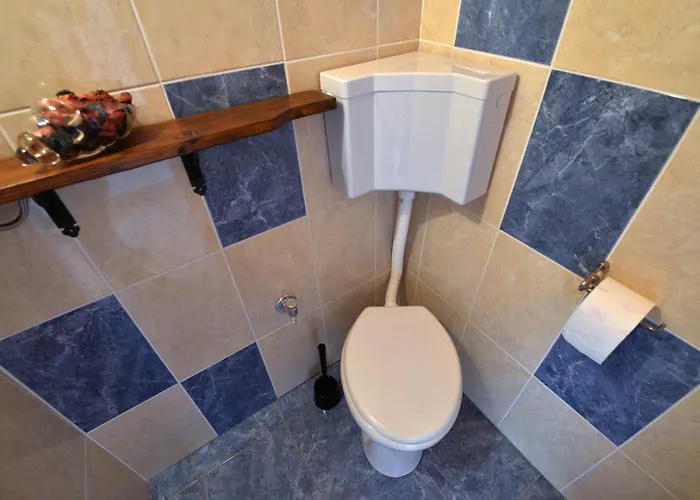 Family Friendly House With A Parking Space - 15147 Сasa de vacaciones Murter