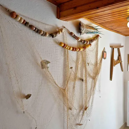 Family Friendly House With A Parking Space - 15147 Casa vacanze