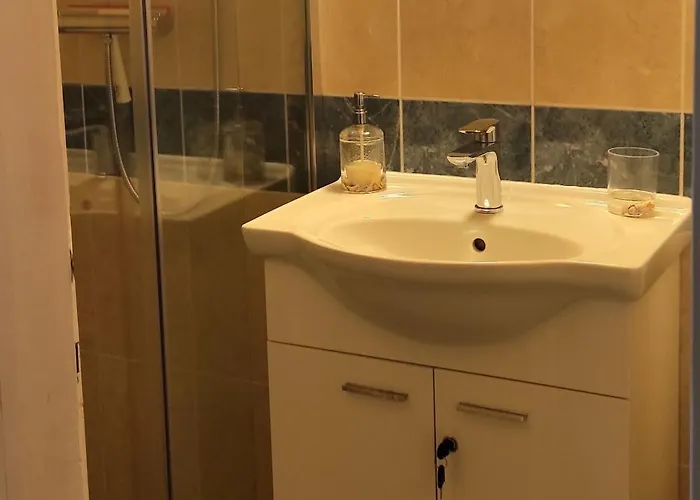 Casa vacanze Family Friendly House With A Parking Space - 15147 Murter